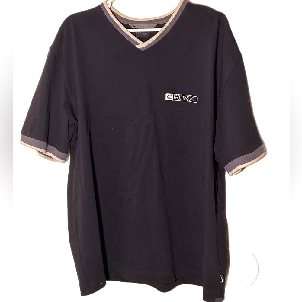 Retro NIKE men’s LRG tshirt V-Neck